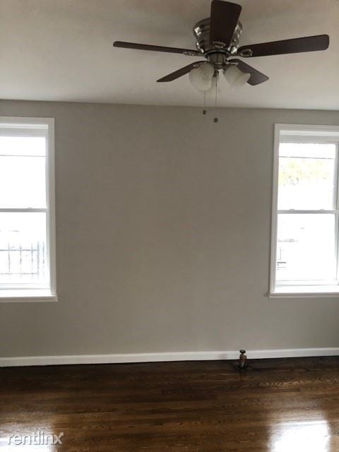 Building Photo - 359 N Maple Ave
