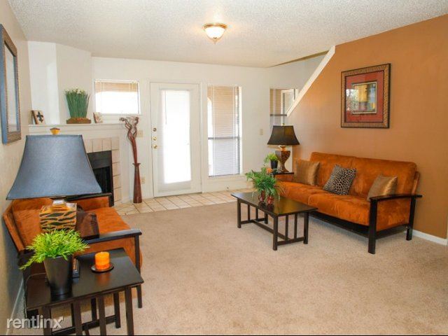 Building Photo - 9815 Copper Creek Dr
