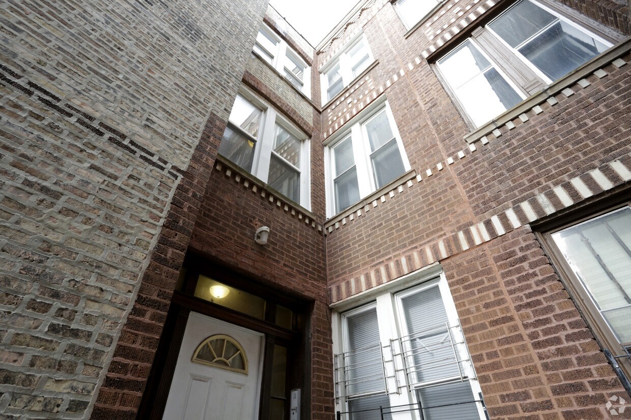 Building Photo - Thomas Flats Apartments