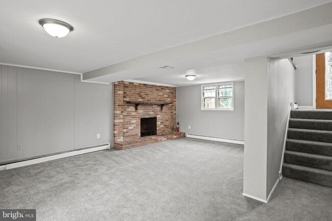Building Photo - 4226 Evergreen Dr