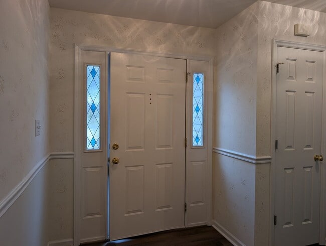 Building Photo - Beautiful ranch Style home located in the ...