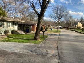 Building Photo - 205 Crisman St