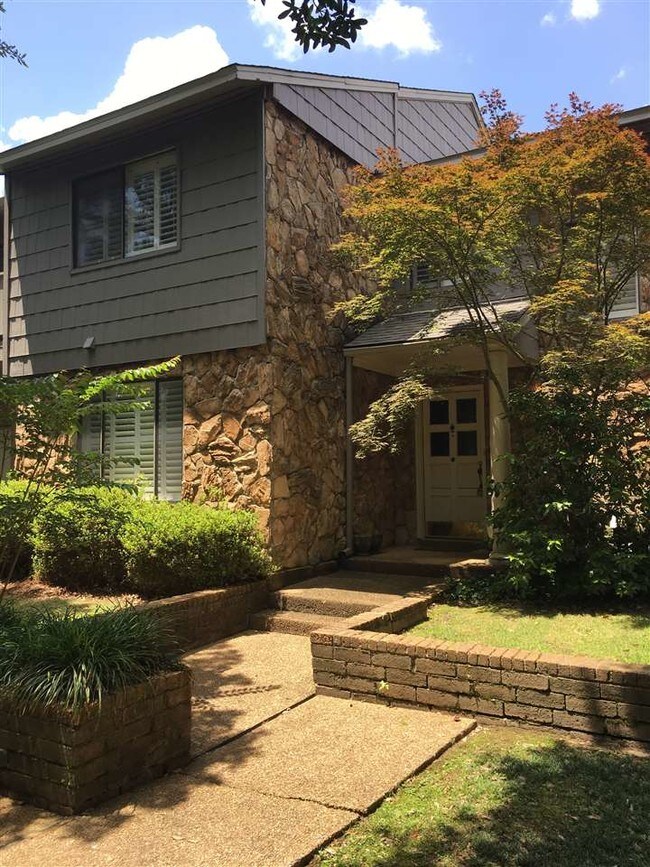 5125 Old Canton Rd, Jackson, MS 39211 Condo for Rent in Jackson, MS