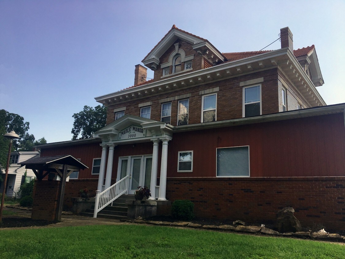 Primary Photo - 3000 W Maryland St