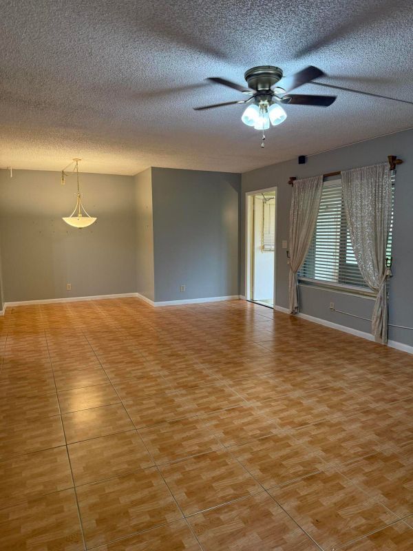 Foto del edificio - 4723 Sable Pine Cir