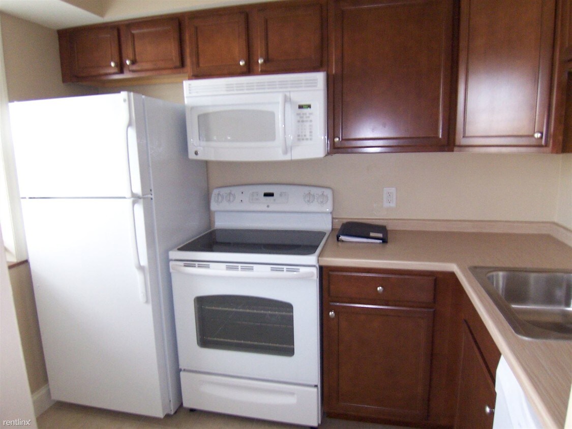 106 W Steuben St Unit 11, Crafton, PA 15205 Condo for Rent in