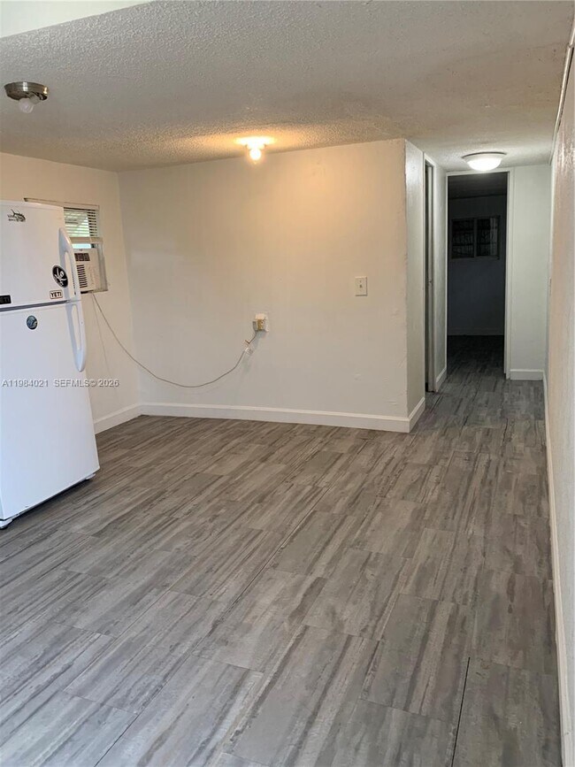 Foto del edificio - 11840 Cove Pl