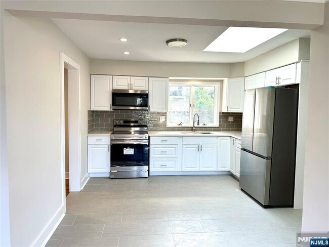 Foto del edificio - 41 Woods Ave