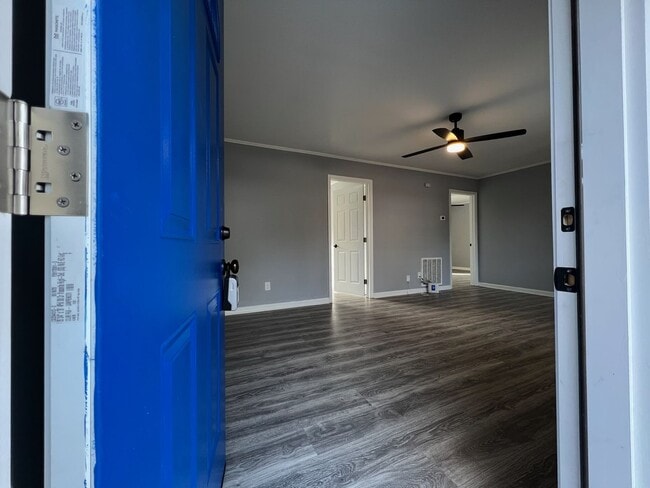 Building Photo - 2026 Bonus - Half Off One Month's Rent