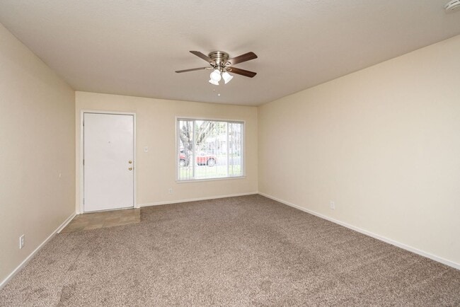 Photo - 700-702 Poplar Avenue Apartment