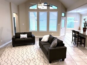 Building Photo - 8426 Bay Orchard Dr