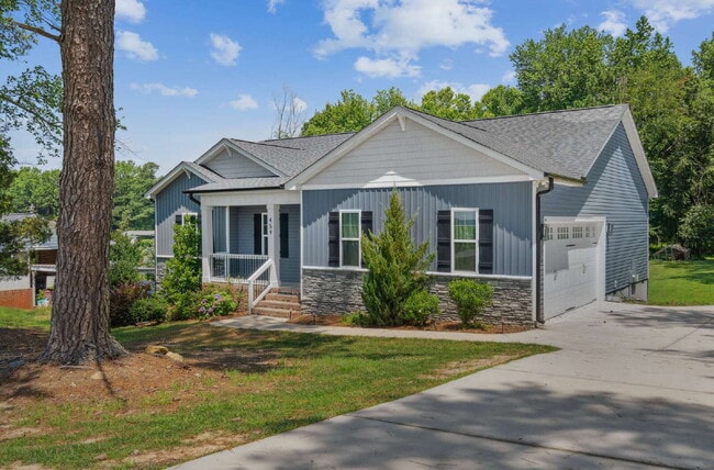 Building Photo - Charming 3-Bedroom Bunn Home with Granite ...