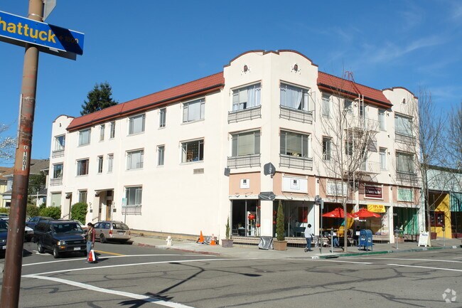 Foto del edificio - Delaware Apartments