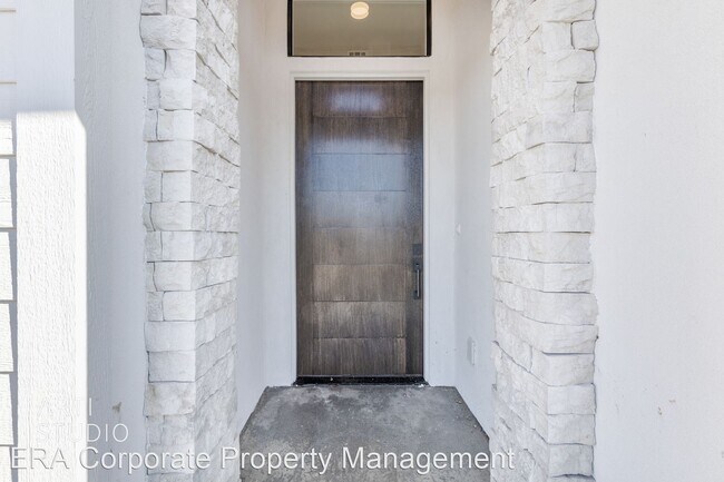 Foto del edificio - 4 br, 2 bath House - 2057 S. Twin Circle  St.