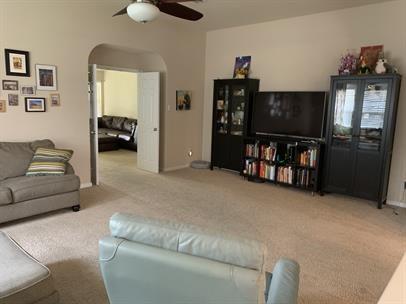 Foto del edificio - 680 Middle Creek Dr