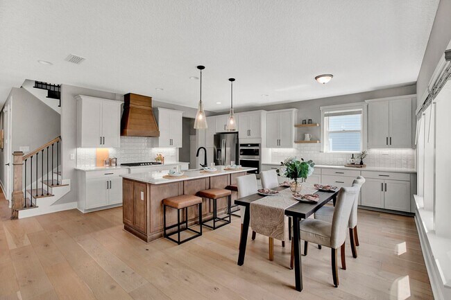 Building Photo - Beautiful 4 Bedroom 3 bath Model home for Rent in Shearwater! Amenities Included!