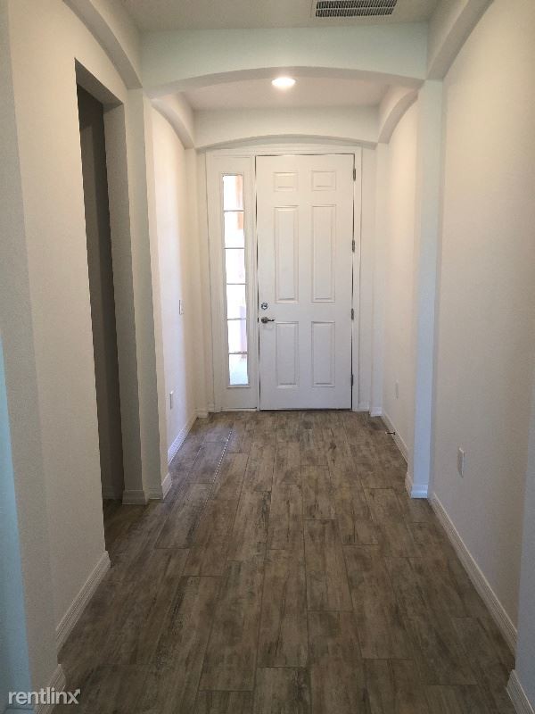 Building Photo - 4 br, 2 bath House - 2137 Crofton Ave