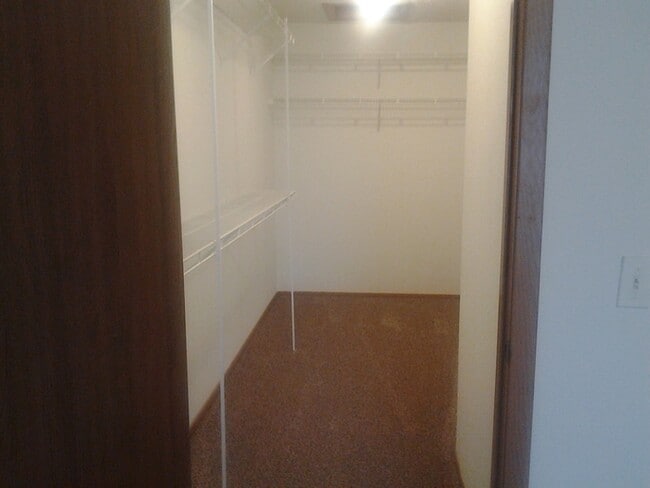 Building Photo - Stonegate Park Apartments - 3rd Floor