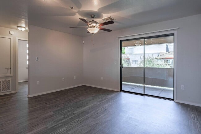 Interior Photo - La Estrella Vista