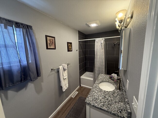 Foto del edificio - 3149 Grove Ct SE