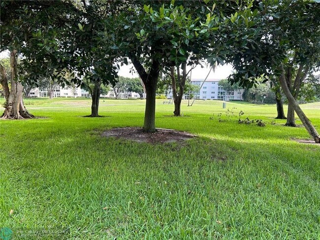 Building Photo - 4502 Martinique Way
