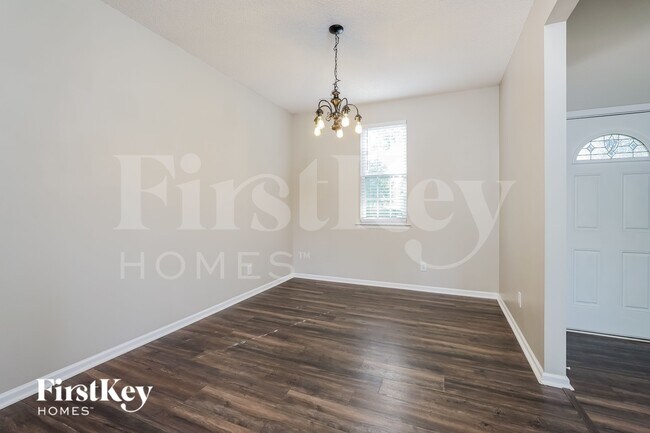 Foto del edificio - 107 Salem Pl Ct