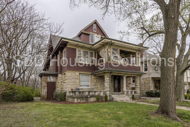 Building Photo - 4051 Warwick Blvd