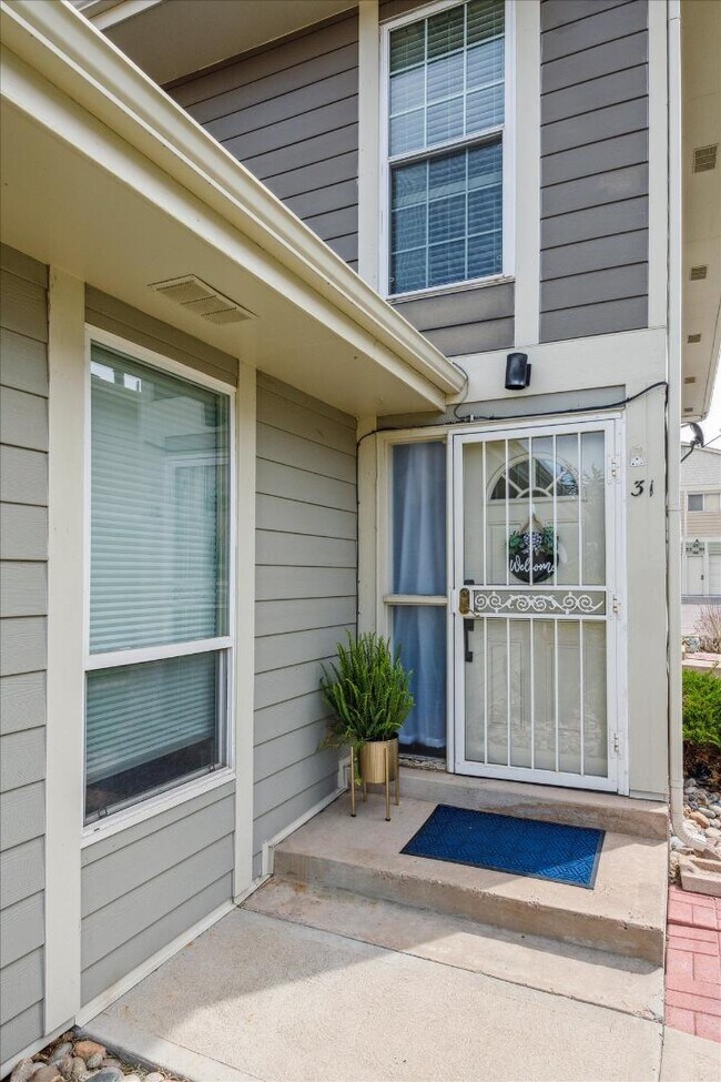 Building Photo - 1250 S Monaco St Pkwy