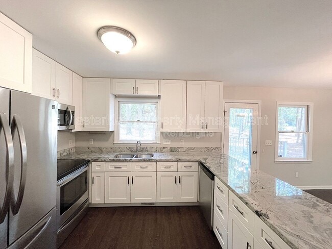 Building Photo - 3002 Appling Way