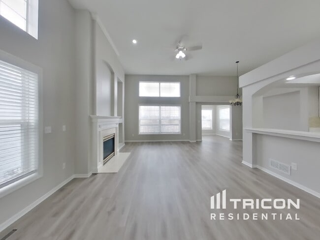 Building Photo - 9638 Zircon Ln N