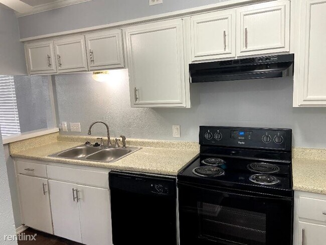 Foto del edificio - 264 Rolling Hills Pl