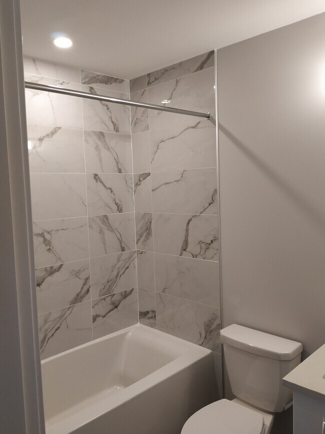 Building Photo - 45562 Airport Rd