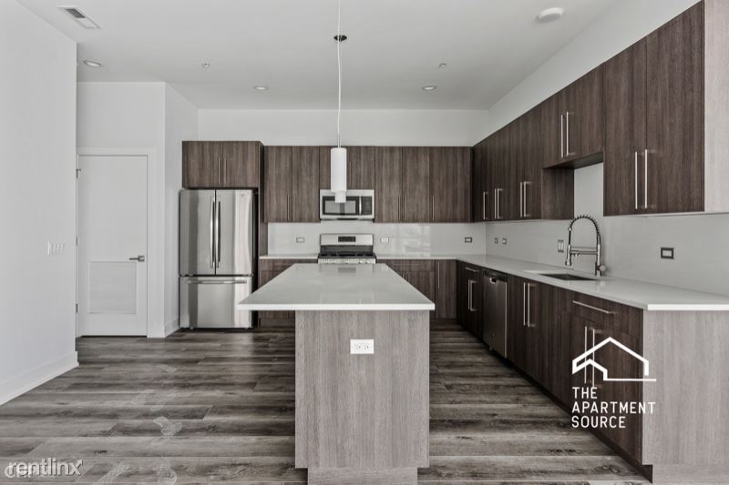 Primary Photo - 2 br, 2 bath Apartment - 1956 N Fairfield Ave