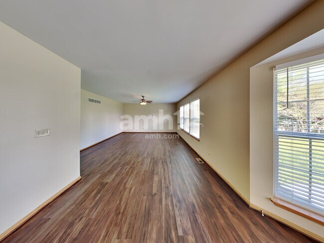 Building Photo - 5551 Wesmere Lakes Ct