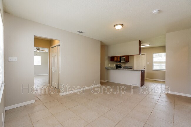 Foto del edificio - 4407 Pompano Dr