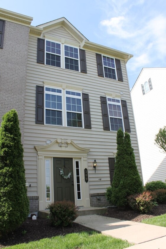 309 Wealdstone Rd, Cranberry Township, PA 16066 Townhome Rentals in