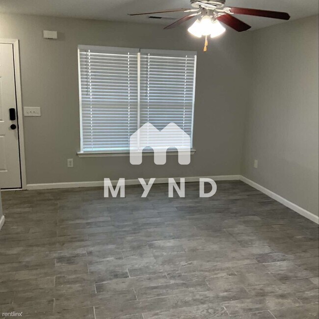 Foto del edificio - 3 br, 2.5 bath House - 3010 Broadleaf Trl