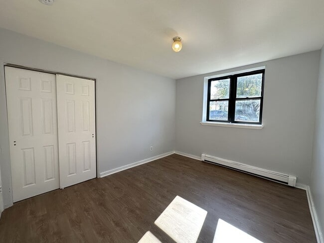 Building Photo - 25 Henry Ave