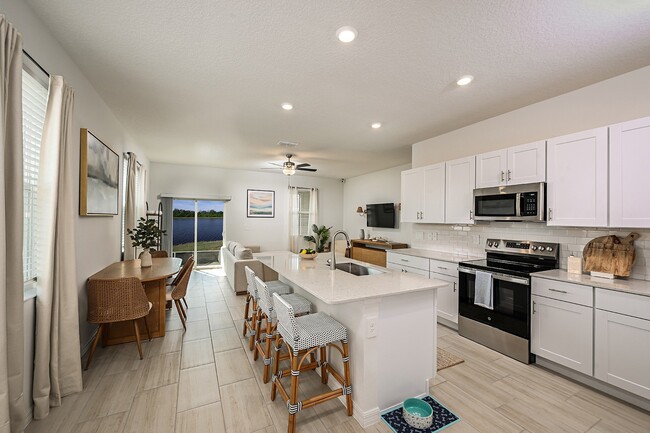 Building Photo - Skymor Southshore Bay