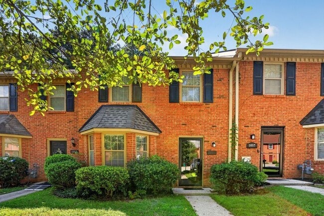 Photo - 1055 Westfield Trace Townhome