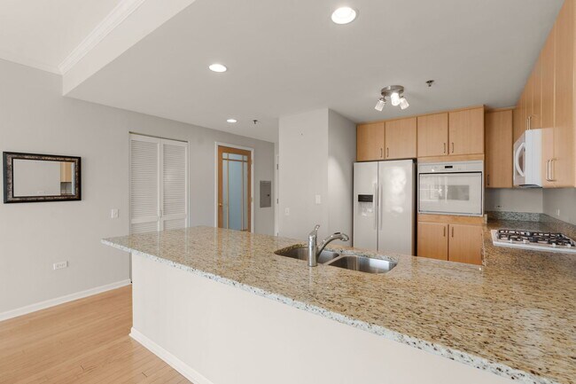 Foto del edificio - 1515 S Prairie Ave