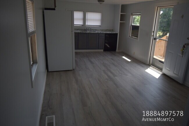 Foto del edificio - 715 23rd St NW