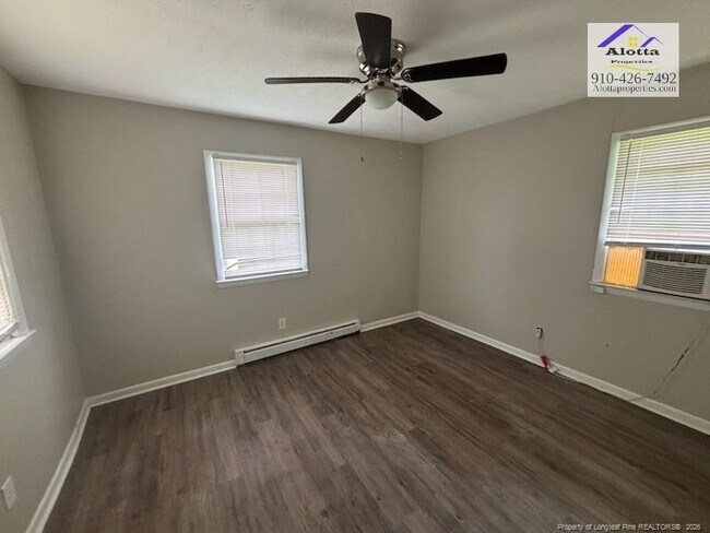 Foto del edificio - 6604 Carloway Dr