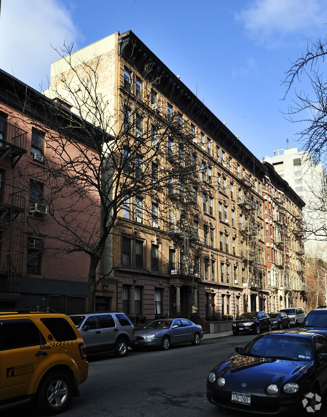 Building Photo - 344-348 E 18th St