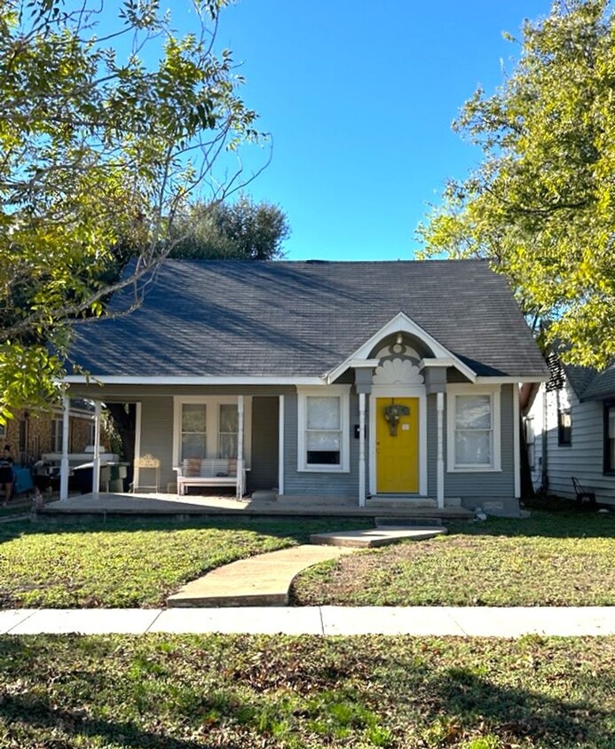 Foto principal - Charming 3 Bed/ 1 Bath in Temple Tx