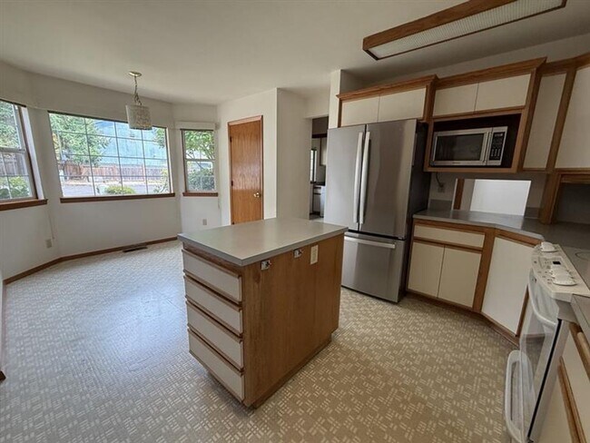 Foto del edificio - 10366 SW Riley Ct