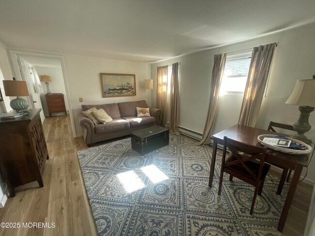 Foto del edificio - 418 Woodland Ln