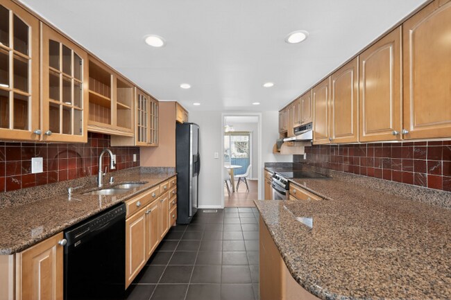 Foto del edificio - 5619 Vantage Point Rd