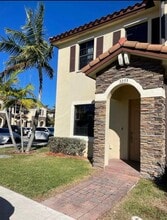 Building Photo - 3203 SE 6th St