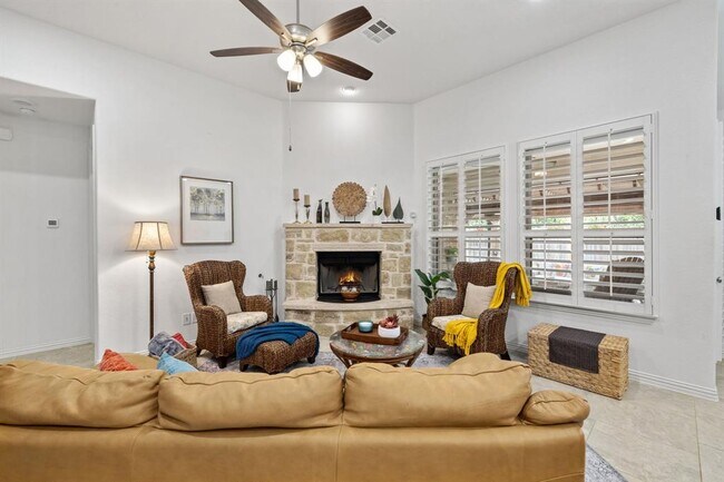 Foto del edificio - 3824 Ashbury Rd